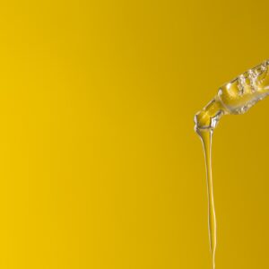 Pipette with transparent serum